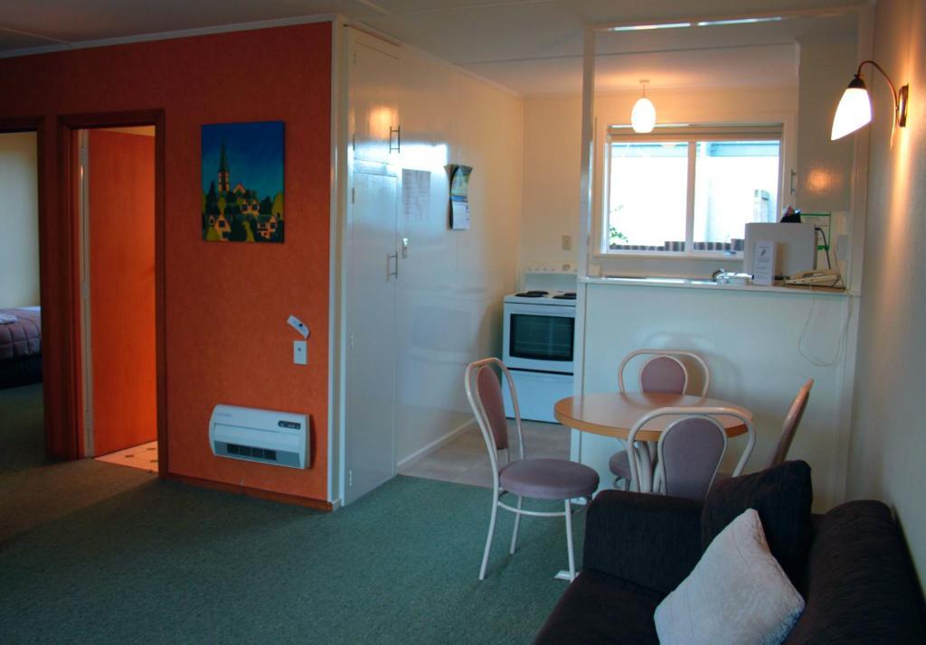 12 White Star Motel 提马鲁 外观 照片